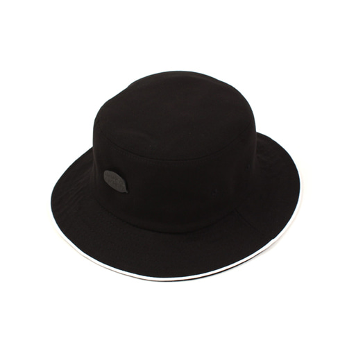 [유니버셜케미스트리] Black Metal Piping Bucket Hat